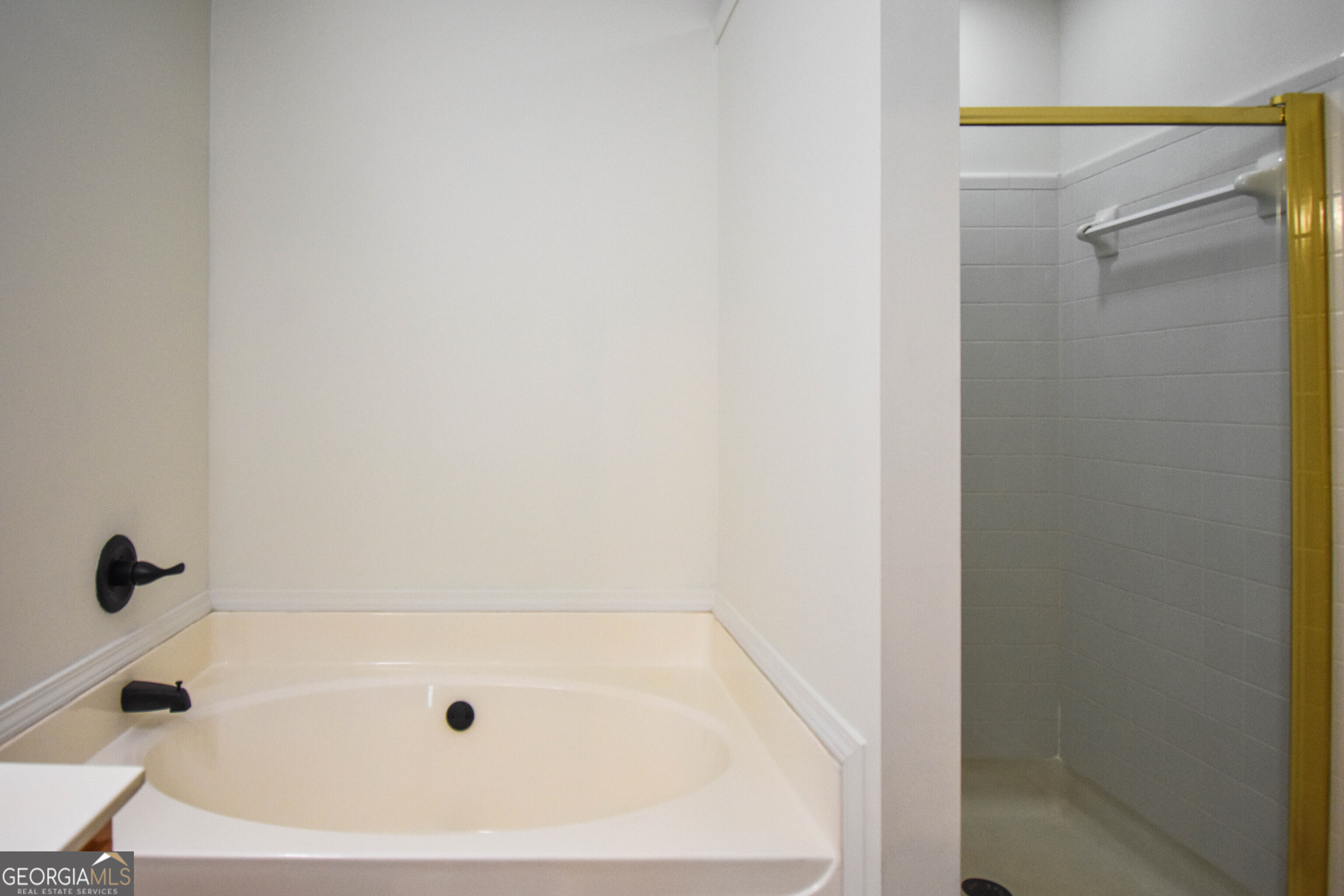 Hillcrest Oaks - Residential