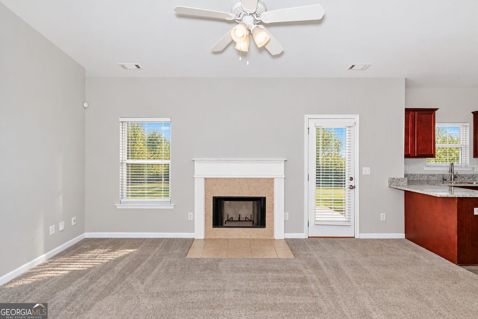 19 Black Diamond DR