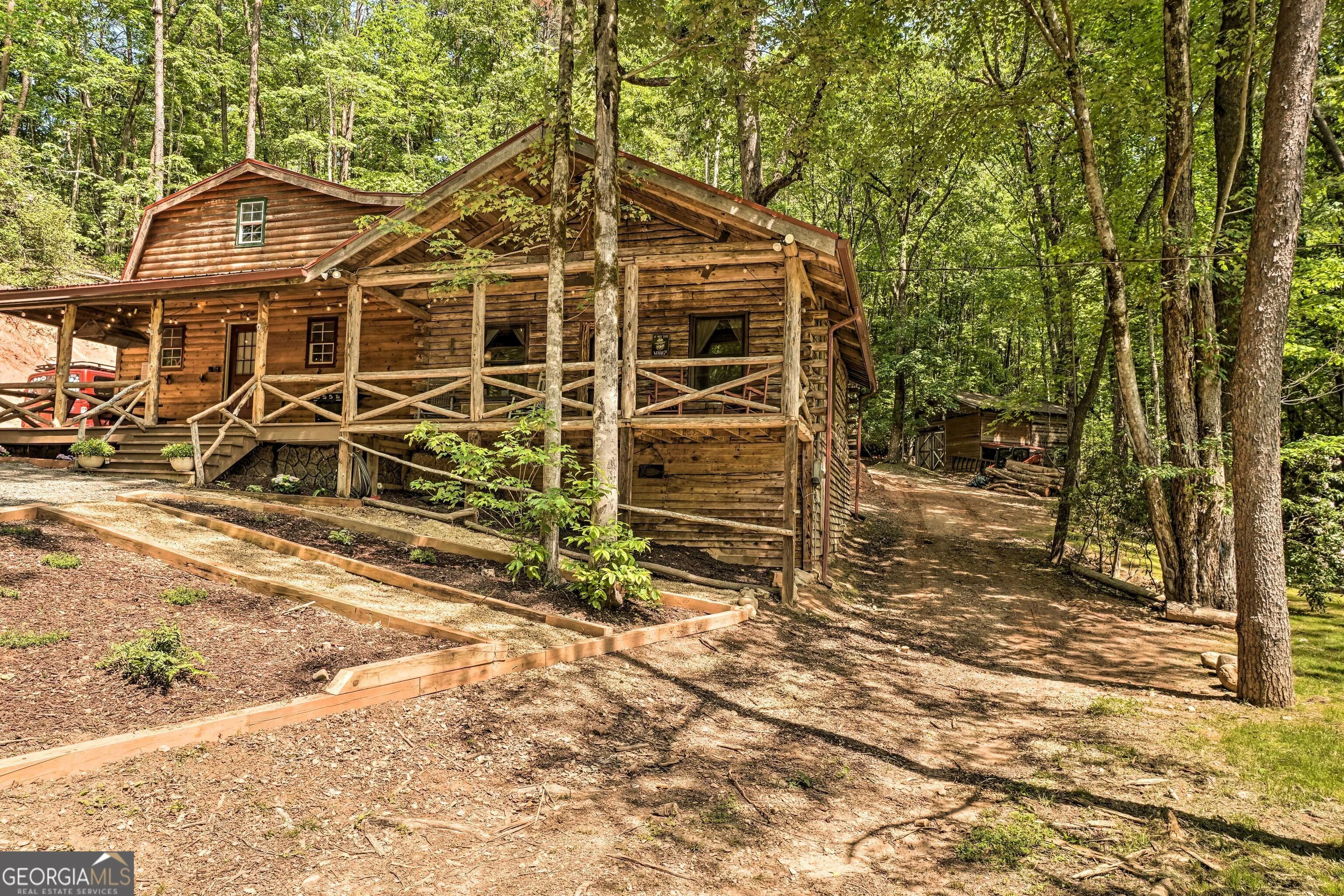2183 Chimney Mountain Road