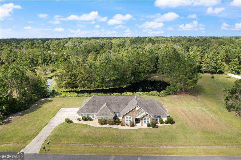 Photo of 190 Lakes Drive, Brunswick, GA 31523 (MLS # 10700020)