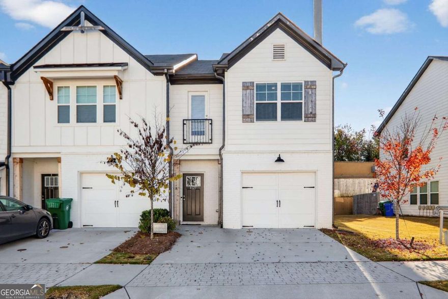 Welcome home to Spring Valley! This stunning property features an open-concept layout with a spacious kitchen that includes a generous pantry, a beautiful breakfast bar with granite countertops, a tile backsplash, and 42-inch cabinets. Enjoy hardwood flooring throughout the main level and stairs, complemented by a welcoming foyer entrance. The home also offers a private, fenced backyard with a concrete patio, ideal for relaxing or entertaining. The owner's suite boasts a tray ceiling, walk-in closet, and a luxurious bath with a double vanity, oversized shower, and tile flooring. Come see the newest property that's the talk of Tucker!