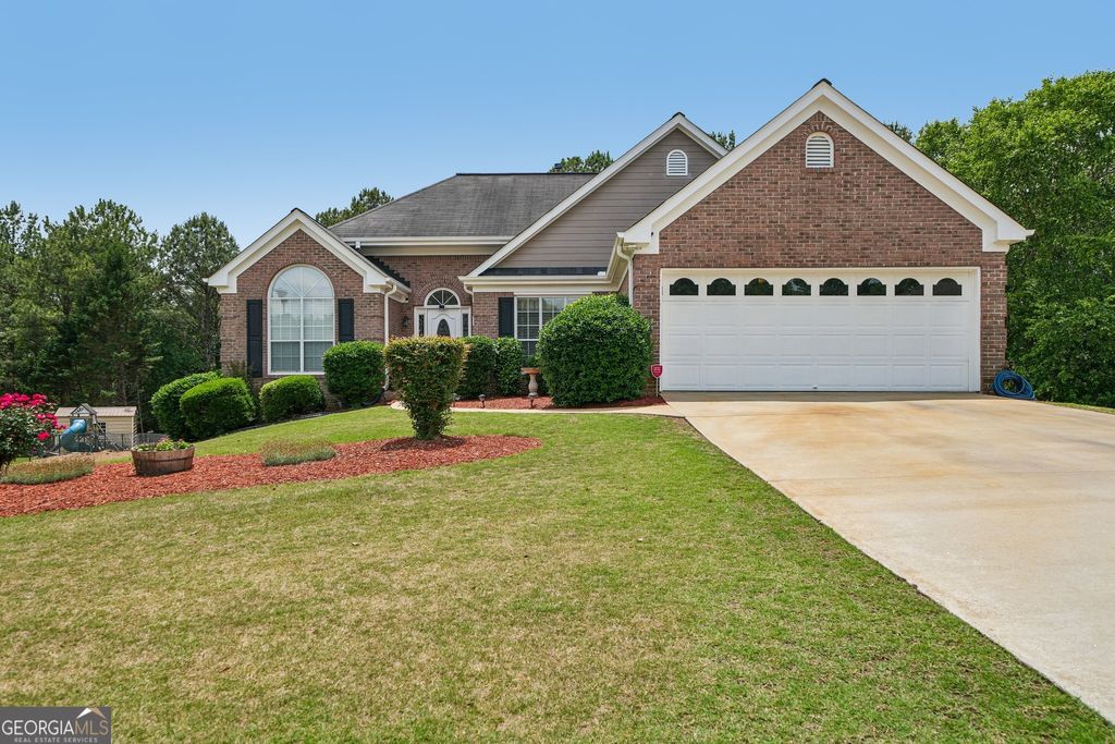 Photo of 4821 Camden Drive SW, Conyers, GA 30094 (MLS # 10770469)