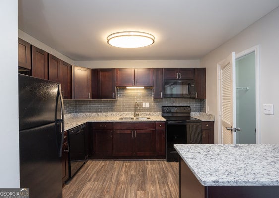 4883 ROSWELL RD # 6U, ATLANTA, GA 30342 - Image 1f3cfc8a5ff4d47f7d24a28f07557270/1582446417
