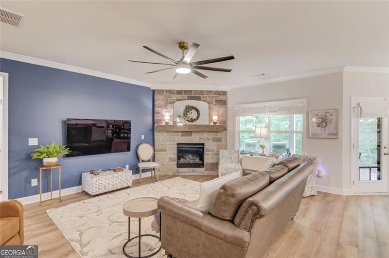 5955 Belafonte WALK