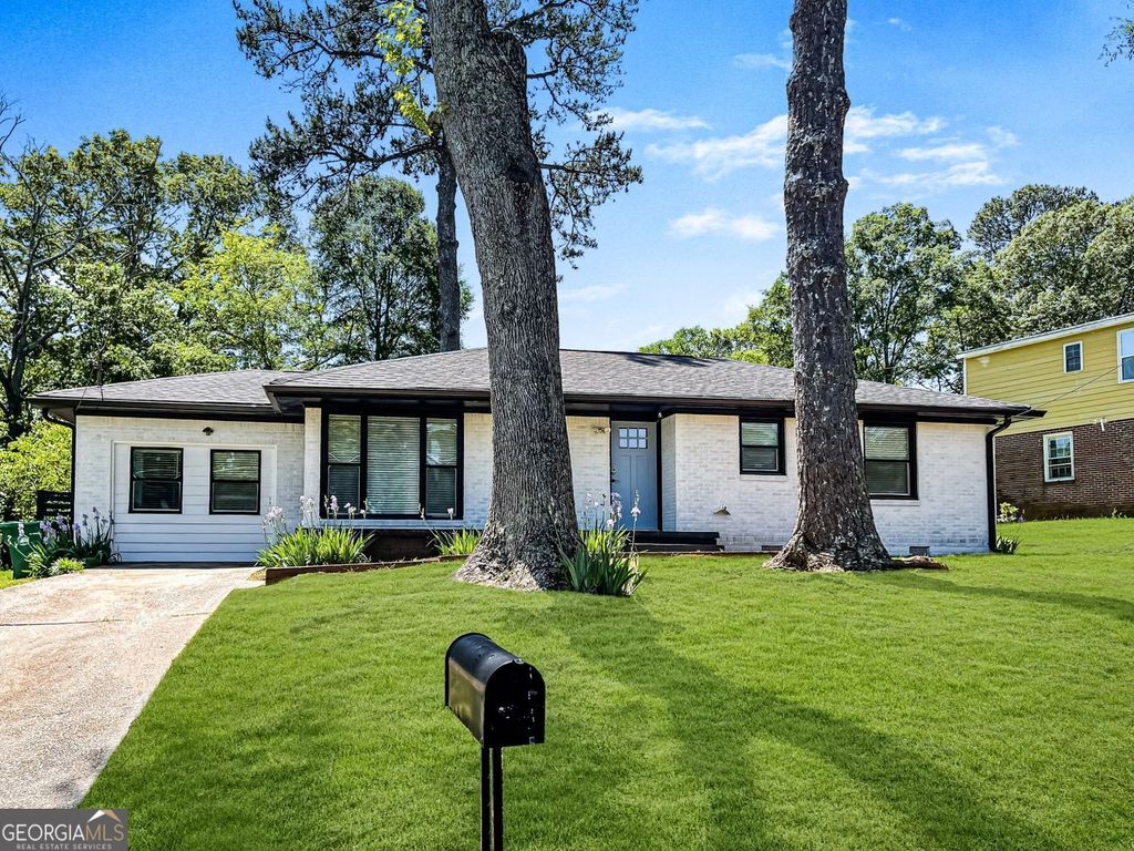 Photo of 2597 Glenvalley Drive, Decatur, GA 30032 (MLS # 10813046)