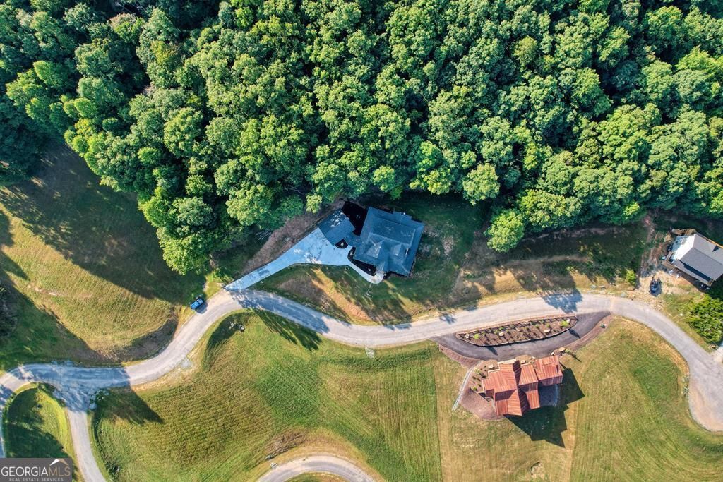 listing image 80