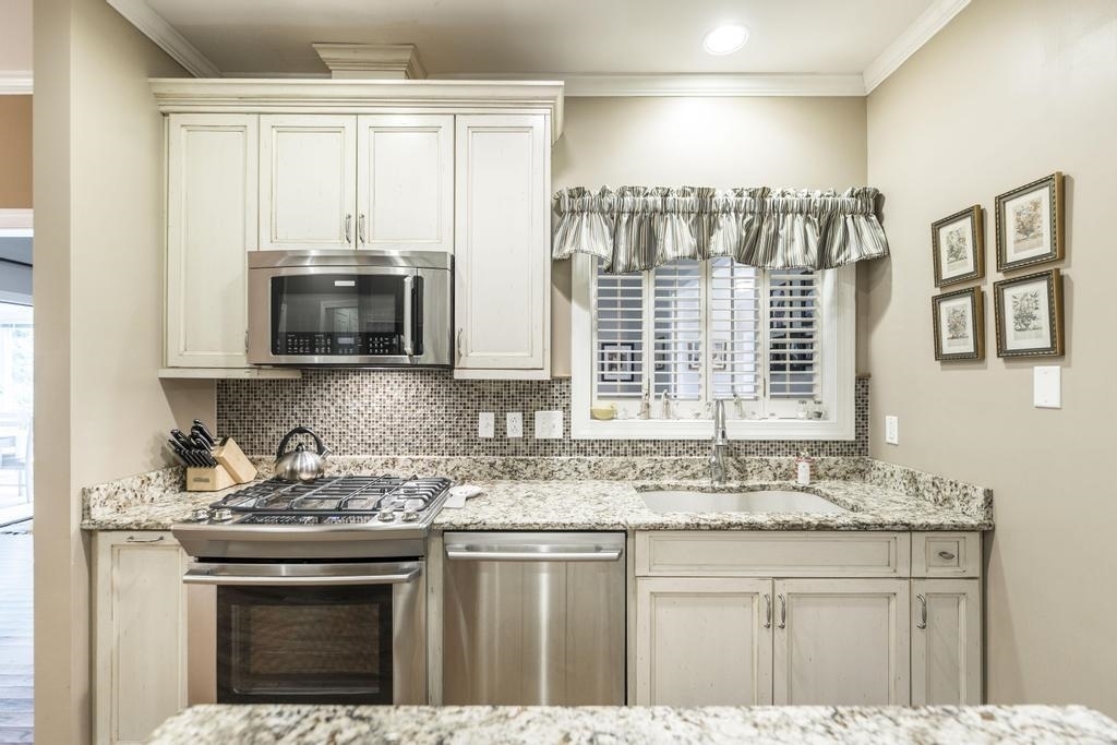 Barrington Hall - Residential