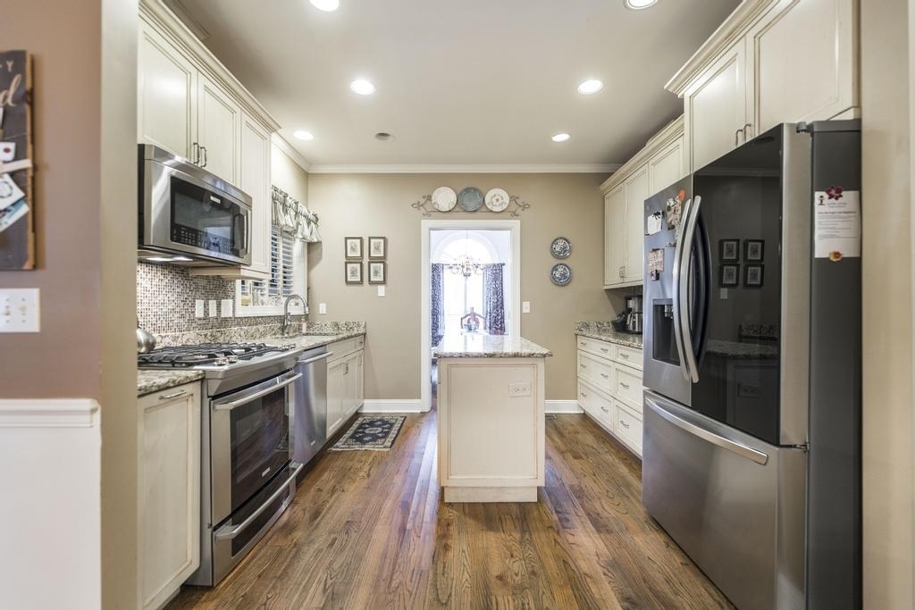 Barrington Hall - Residential