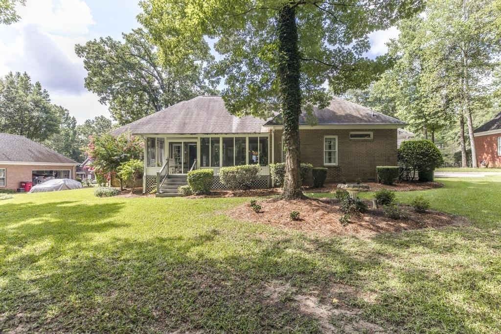 Barrington Hall - Residential