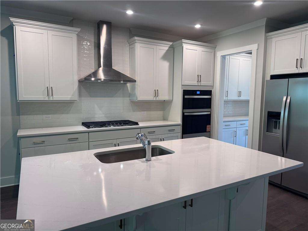 4695 Rosarian DR