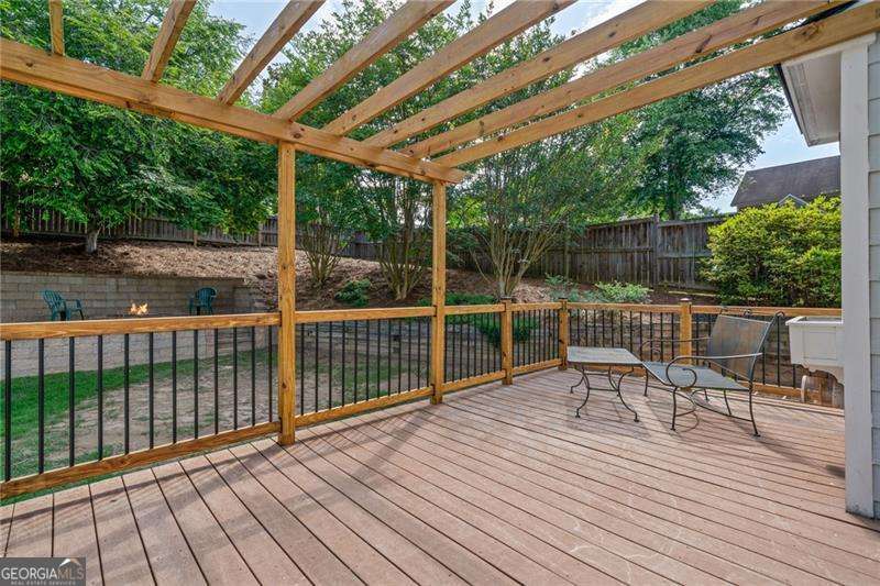 Canton, Georgia 30115, United States, 4 Bedrooms Bedrooms, ,3 BathroomsBathrooms,Residential,Pending,138000