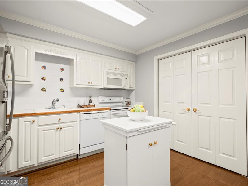 Seven Oaks - Residential