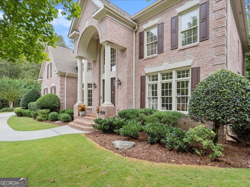 585 Meadows Creek DR
