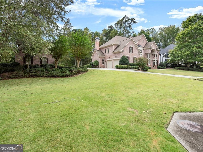 585 Meadows Creek DR