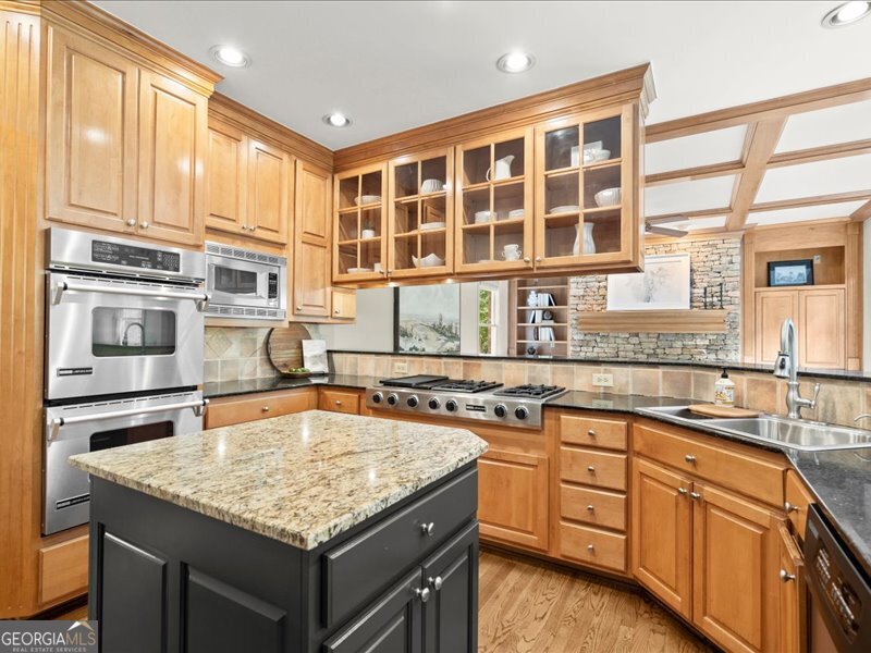 Seven Oaks - Residential