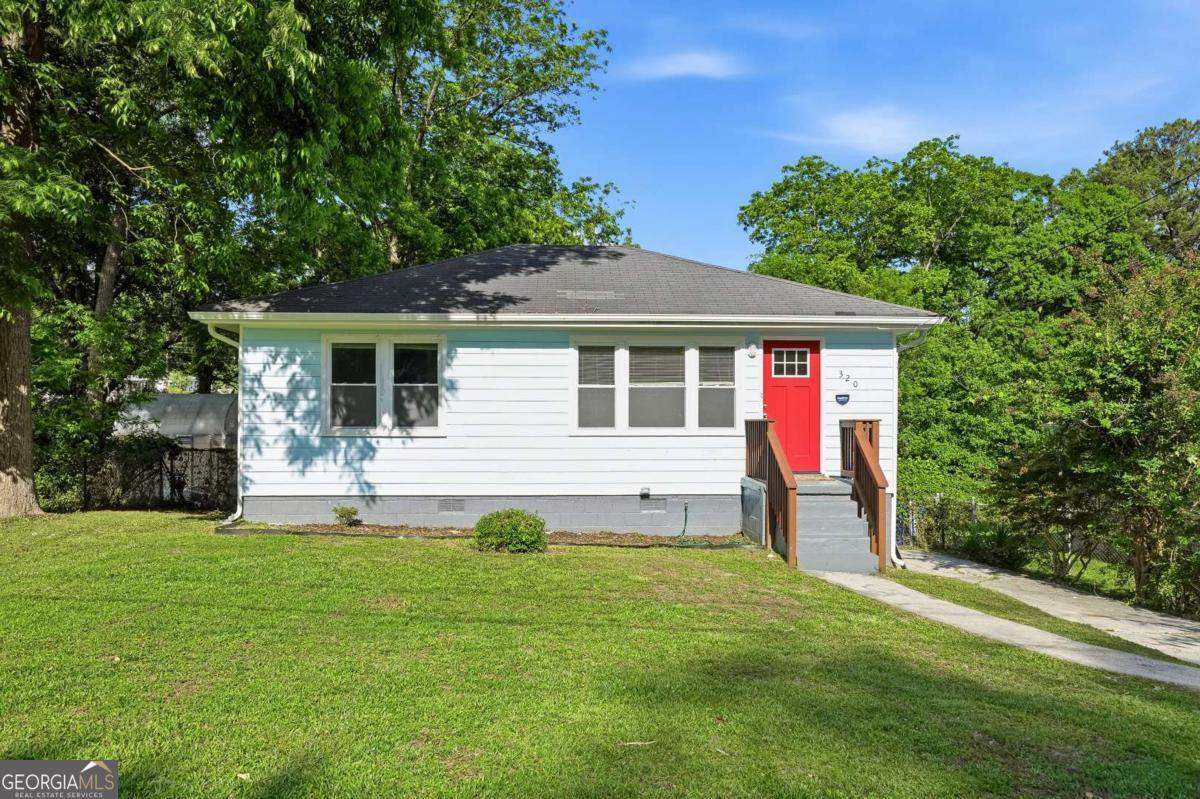 320 Camfield CT SW