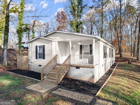 A home in Mount Airy