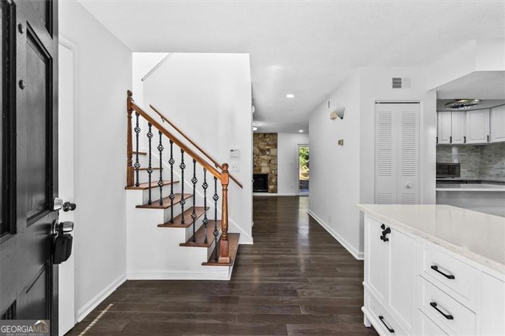 Photo of 6363 BRANDYWINE Trl, Peachtree Corners, GA 30092 (MLS # 10636061)