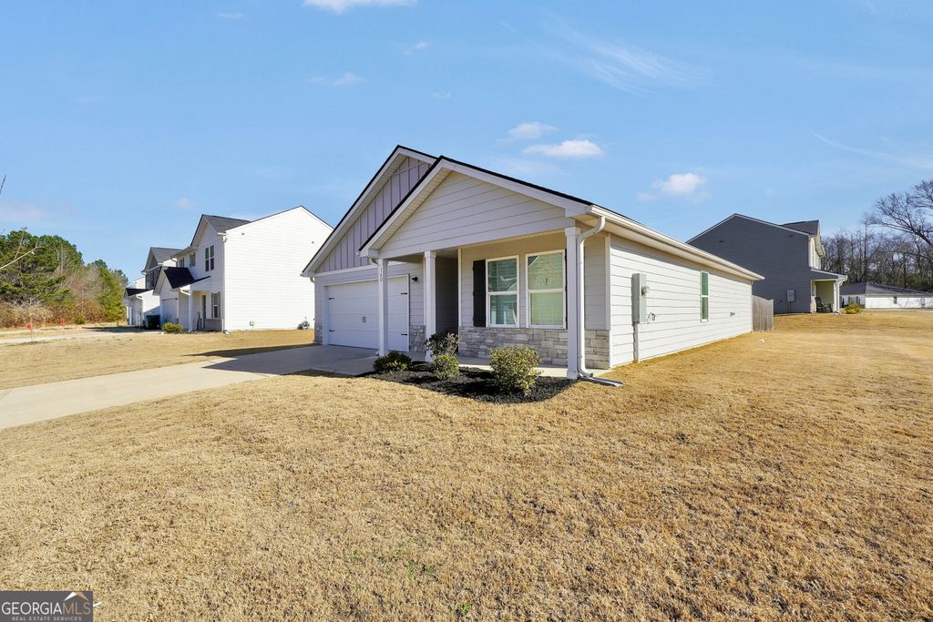 Photo of 140 Catalpa Road, Milner, GA 30257 (MLS # 10706761)