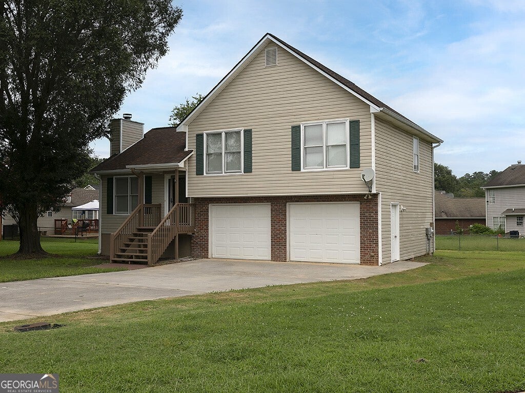 Photo of 16 Huntcliff Drive, Cartersville, GA 30121 (MLS # 10816120)