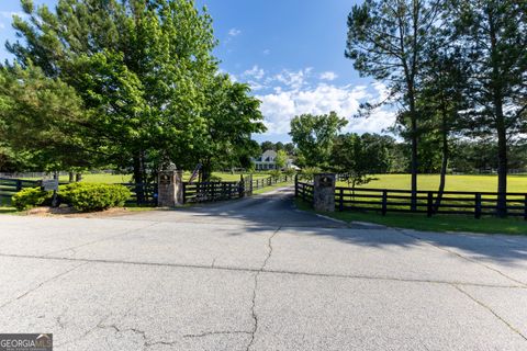 110 Green Meadow LN Fayetteville GA 30215