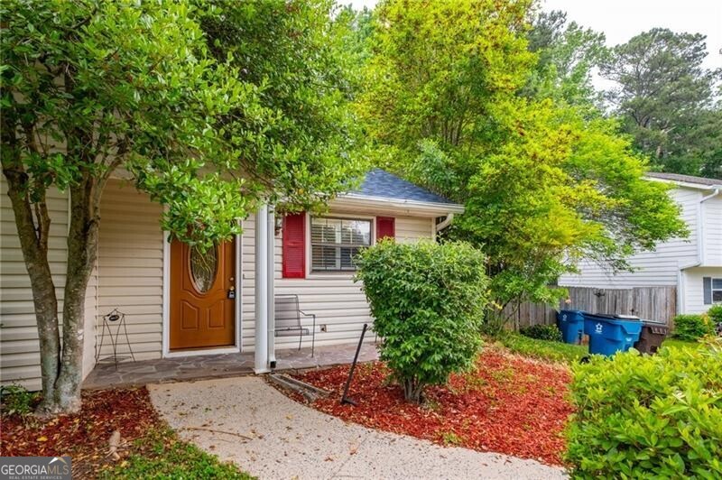 5097 Village Green WAY