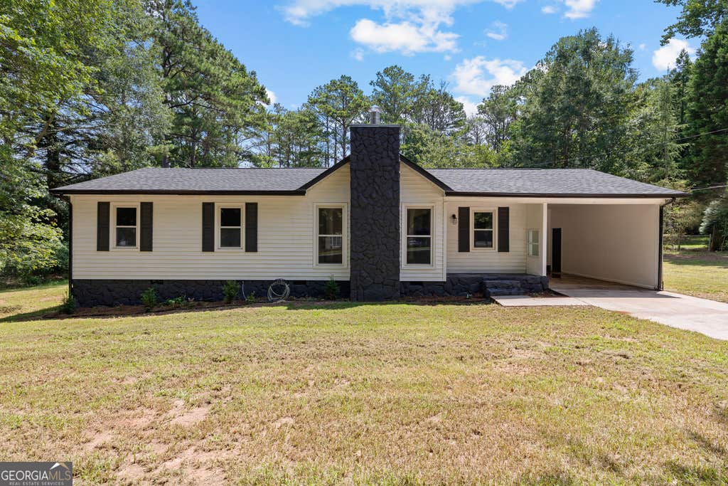 Photo of 108 Beaver Run, LaGrange, GA 30241 (MLS # 10824794)