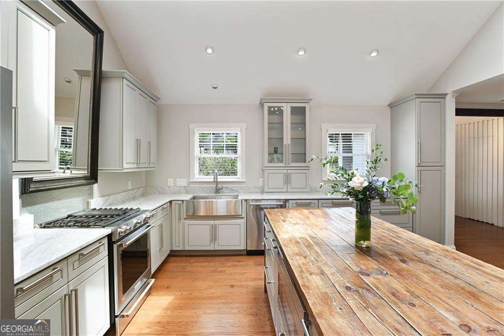 Peachtree Hills - Residential