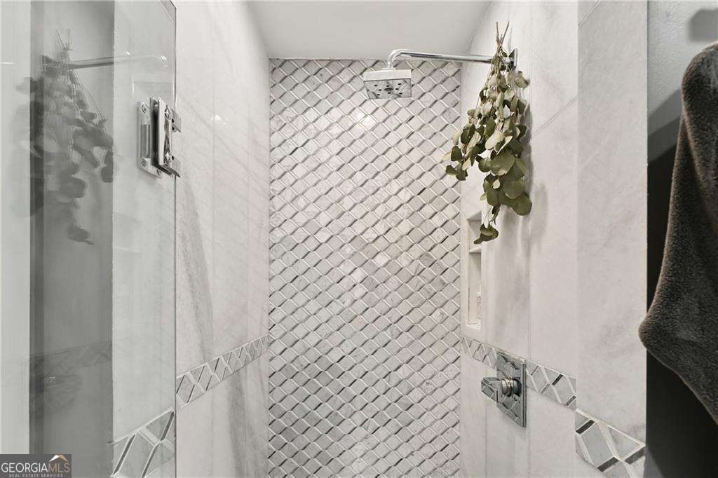 Peachtree Hills - Residential