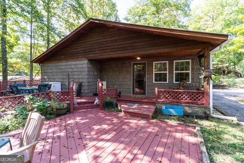 Cabin in Cleveland GA 83 Canyon Pass Pass.jpg