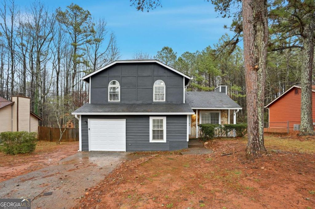 Photo of 1045 Forest Path, Stone Mountain, GA 30088 (MLS # 10671082)
