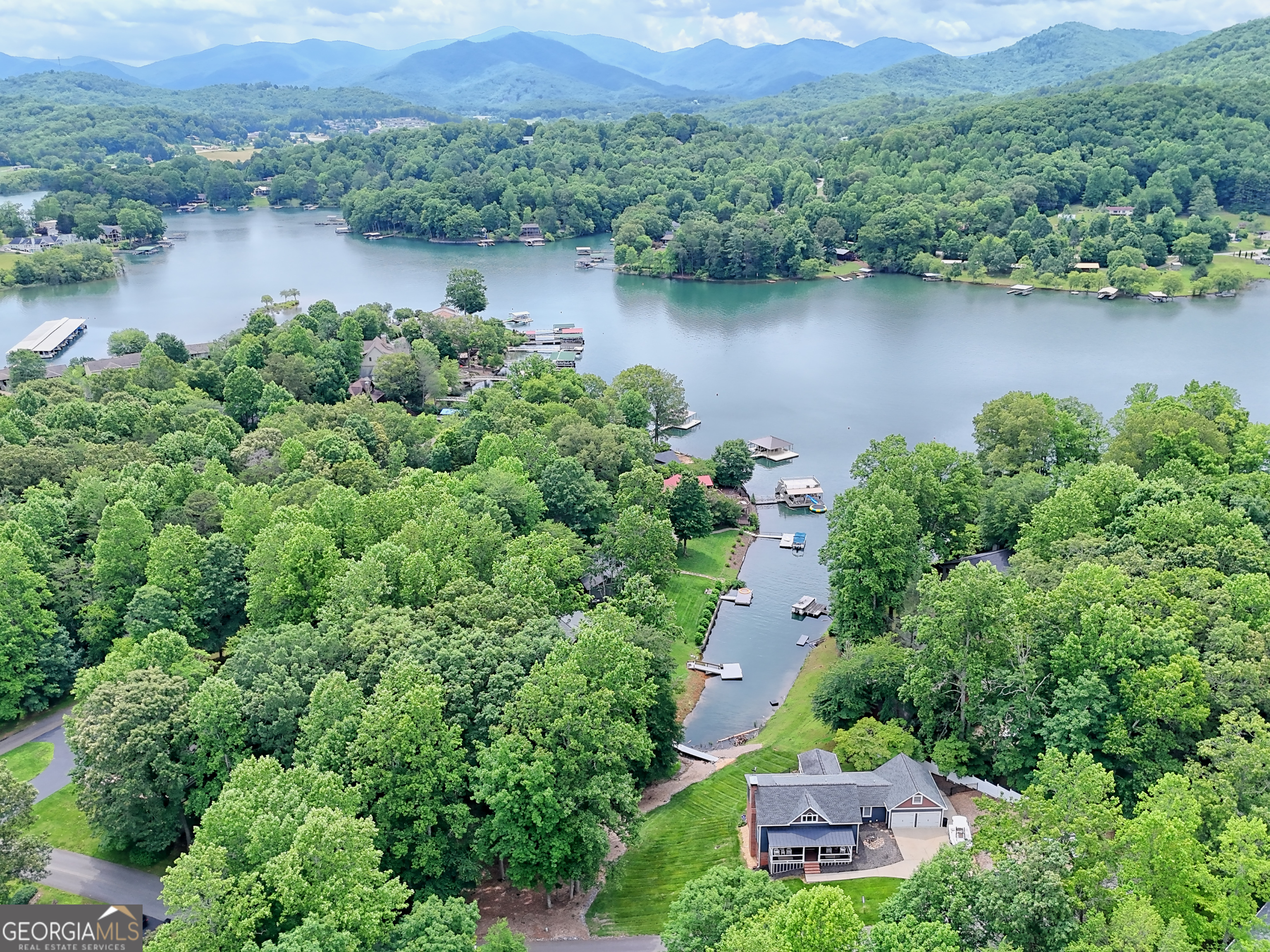 520 Long View DR