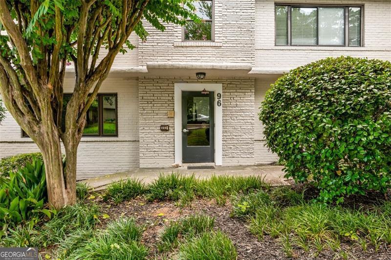 96 ARDMORE PL NW #3