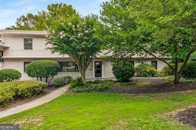 96 ARDMORE PL NW #3