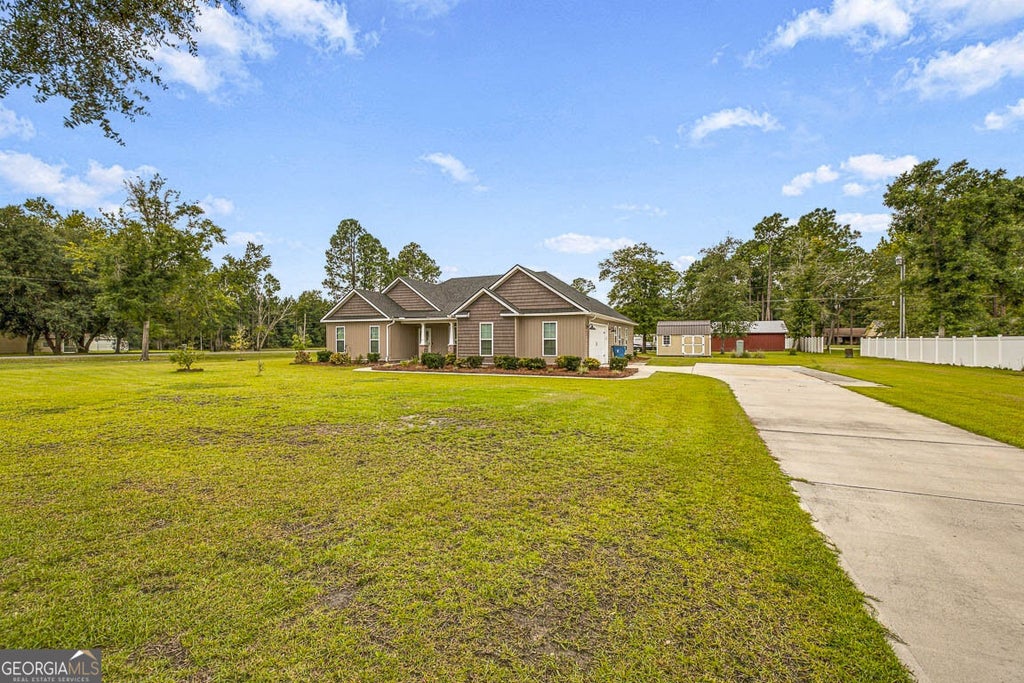 Photo of 157 Common Way, Jesup, GA 31545 (MLS # 10852949)