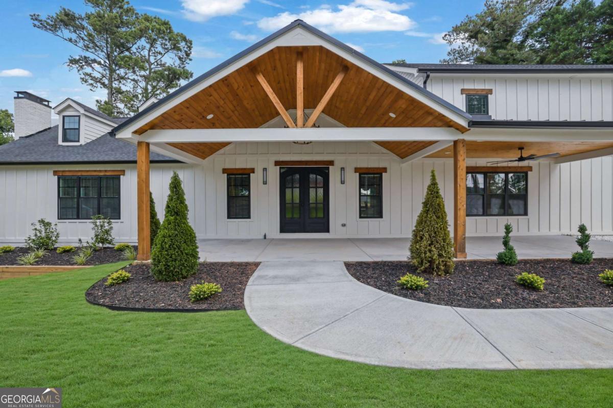 11505 Elkins RD