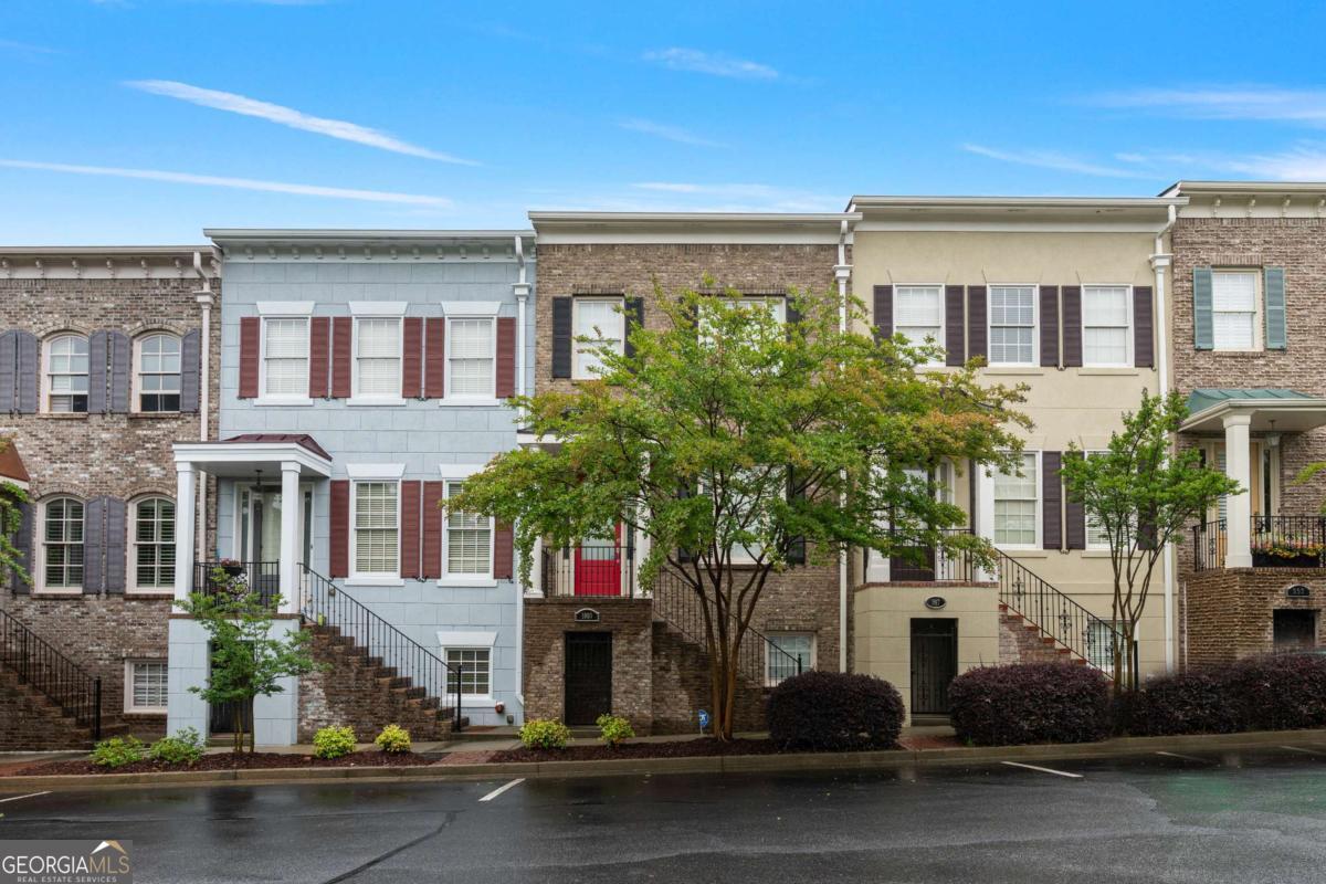 1003 Pearl PT NE