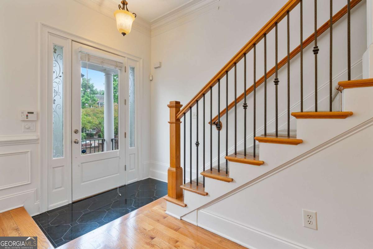 1003 Pearl PT NE
