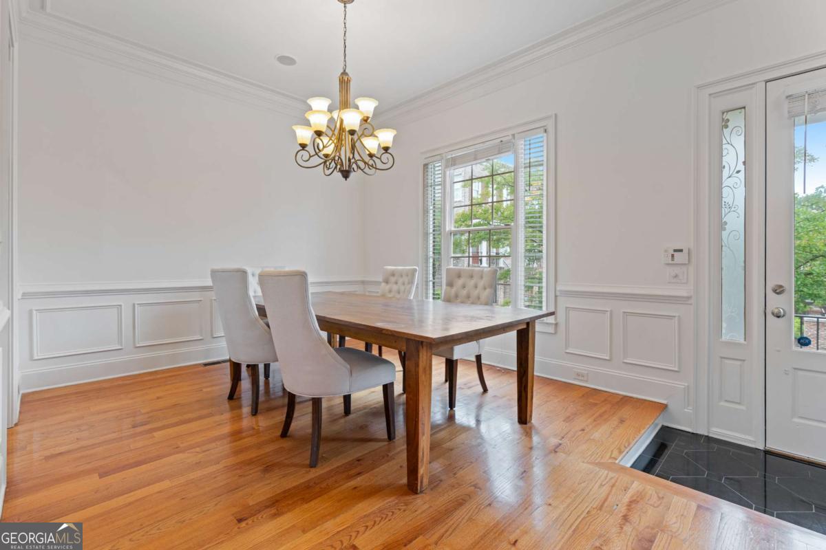 1003 Pearl PT NE