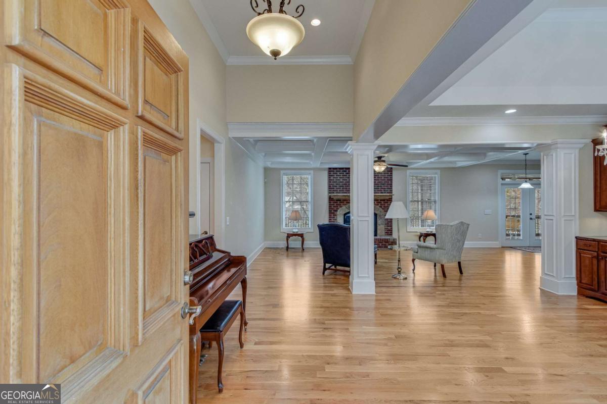257 Foothills DR