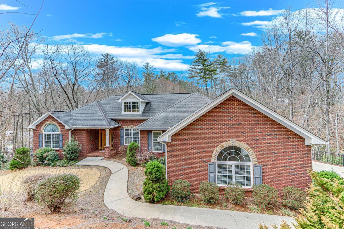 257 Foothills DR