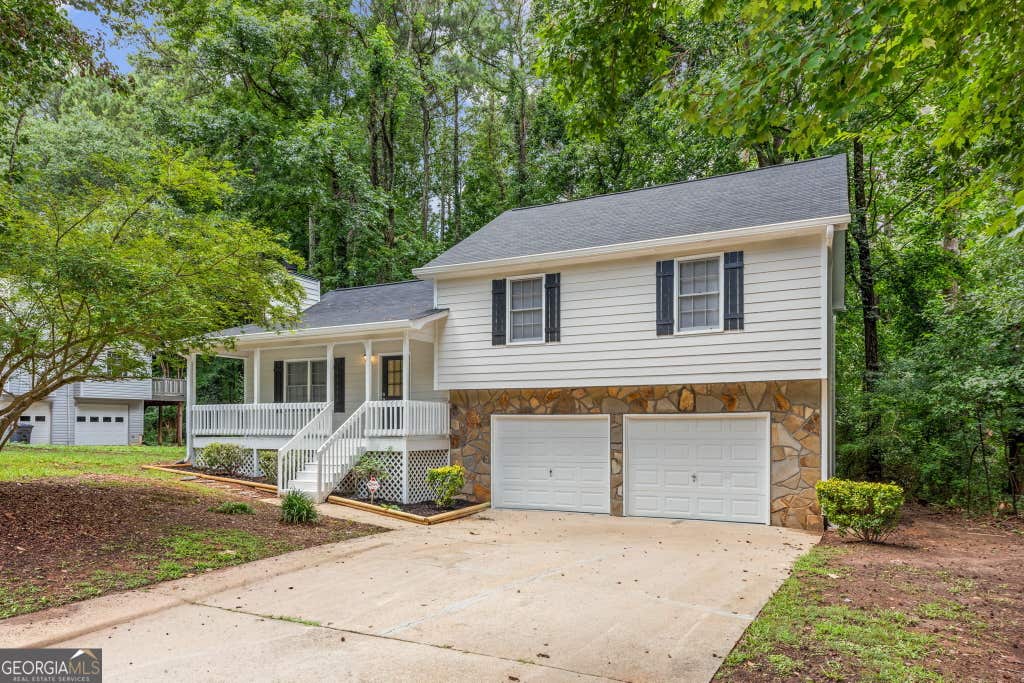 Photo of 100 Russell Drive, Hiram, GA 30141 (MLS # 10805666)