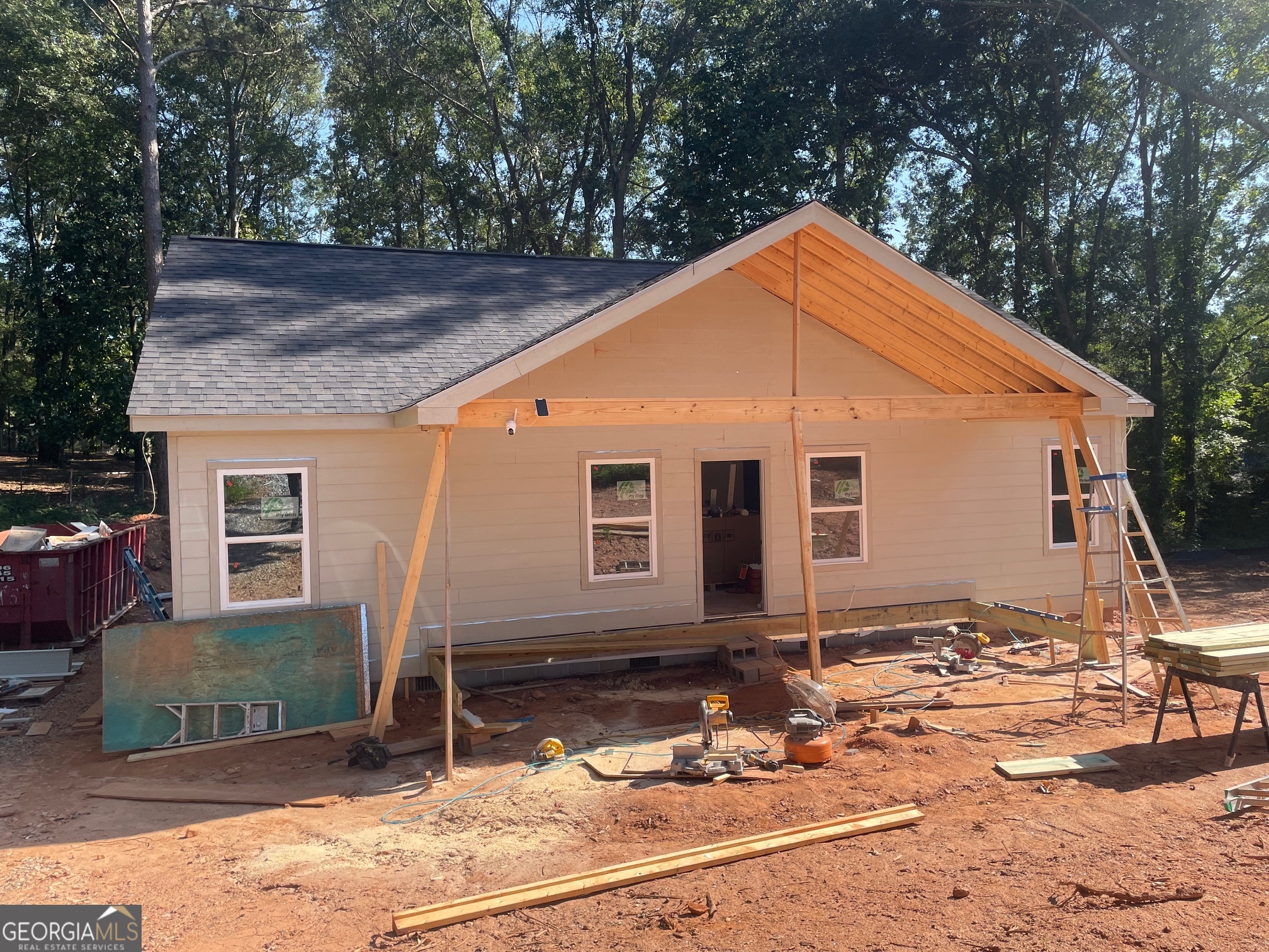 71 Crestwood DR