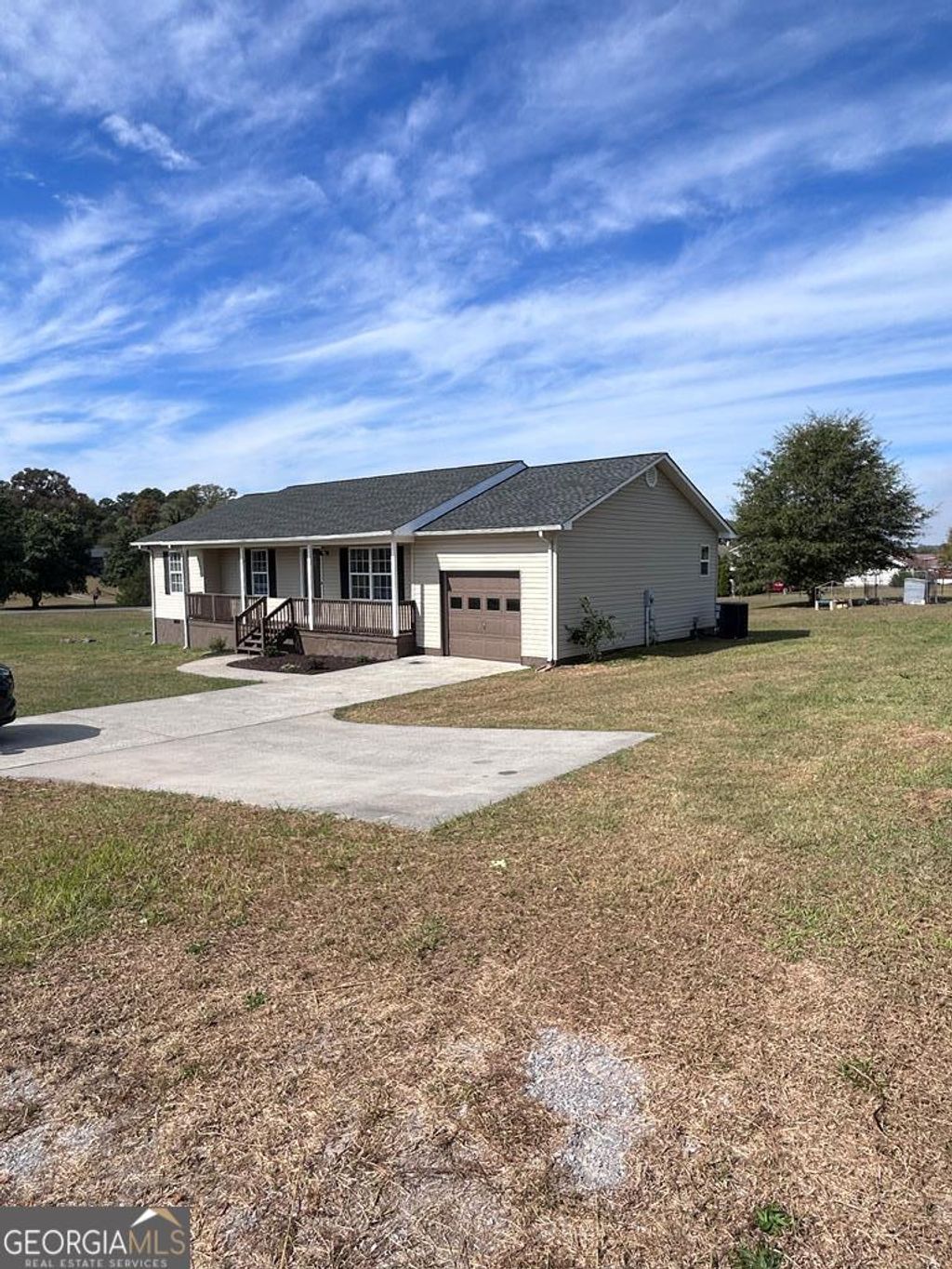 Photo of 2360 McEntire Cir, Chatsworth, GA 30705 (MLS # 10673133)