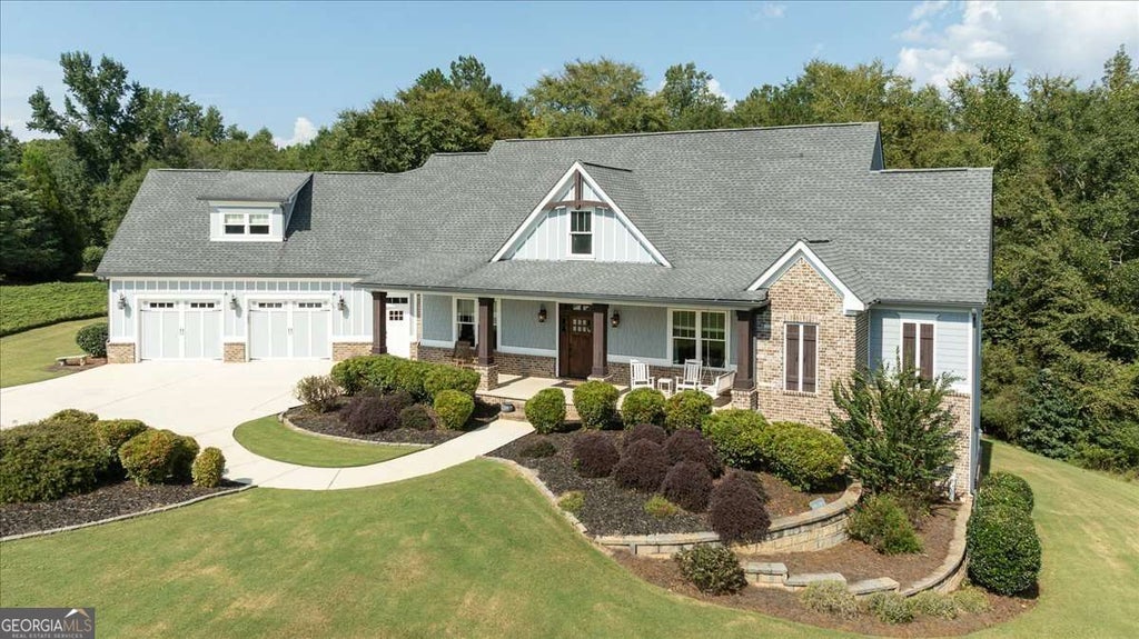 Photo of 617 Skyland Drive, Hoschton, GA 30548 (MLS # 10852766)