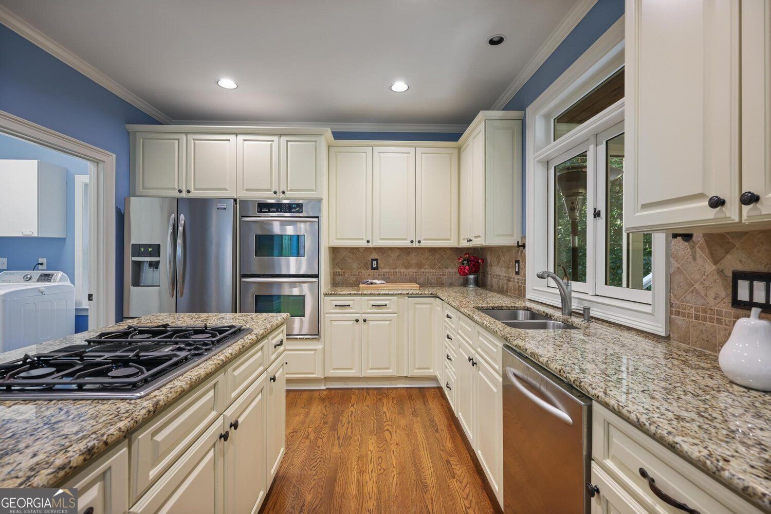 290 Edwardton CT