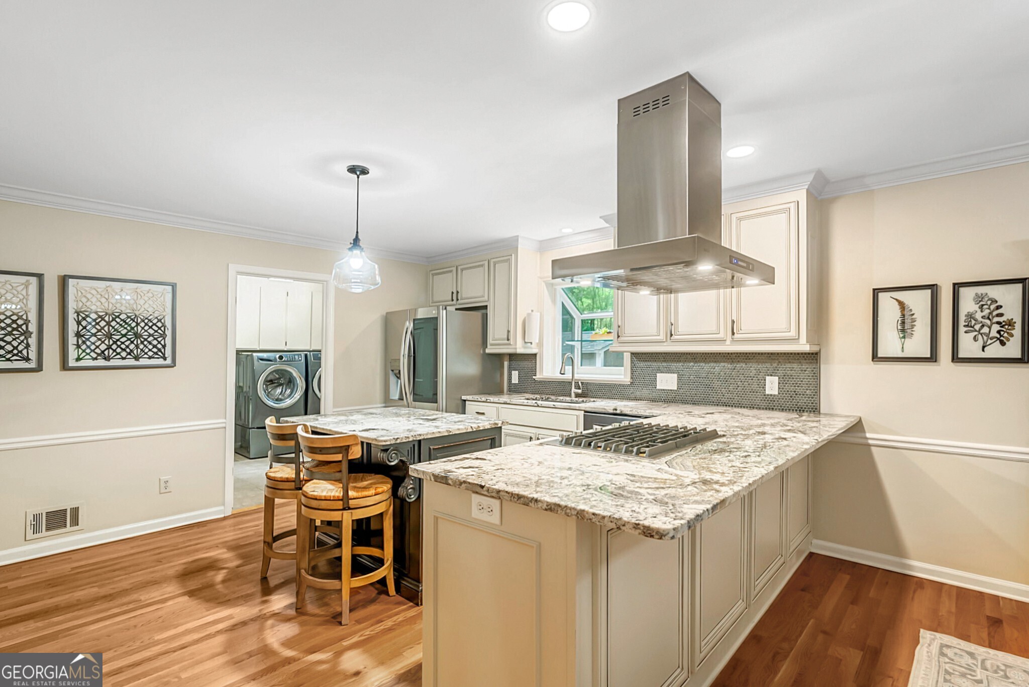 450 W Spalding DR