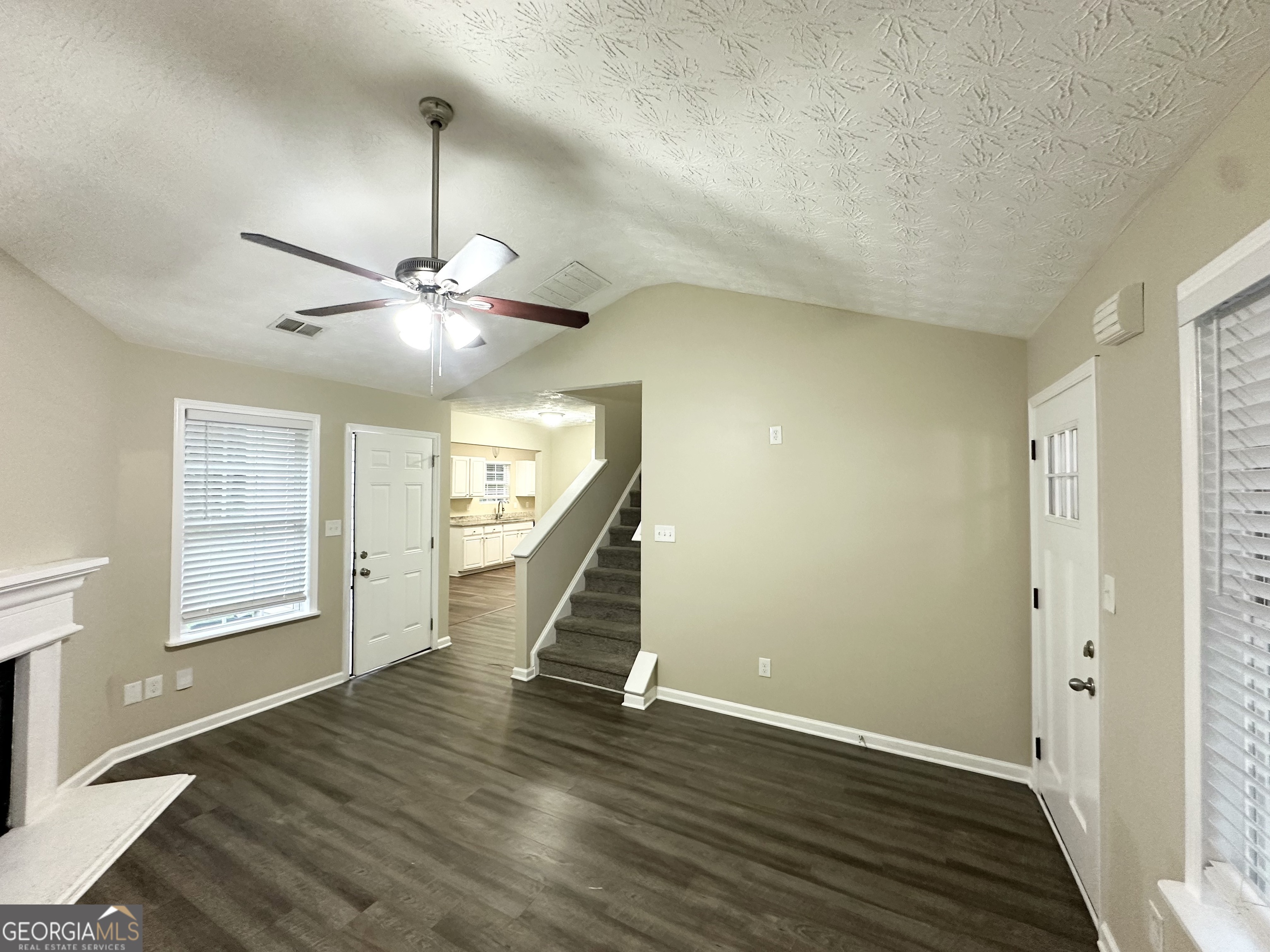 9151 Jefferson Village DR SW