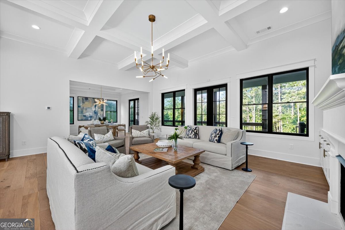 615 Forest Pointe DR