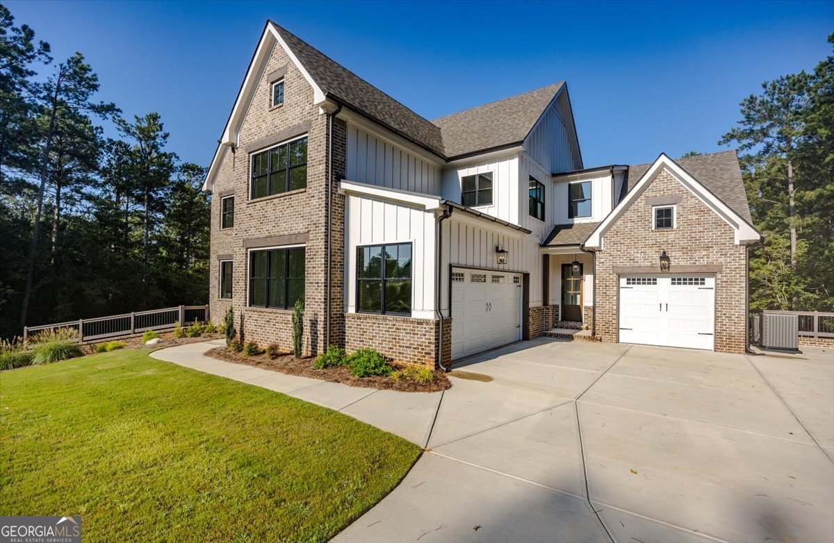 615 Forest Pointe DR